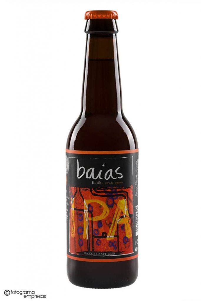 foto de producto de botellín de cerveza de la marca Baias realizada por Fotograma Empresas de Vitoria