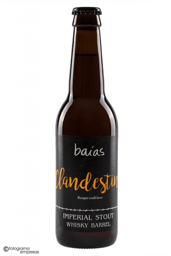 foto de producto de botellín de cerveza de la marca Baias realizada por Fotograma Empresas de Vitoria