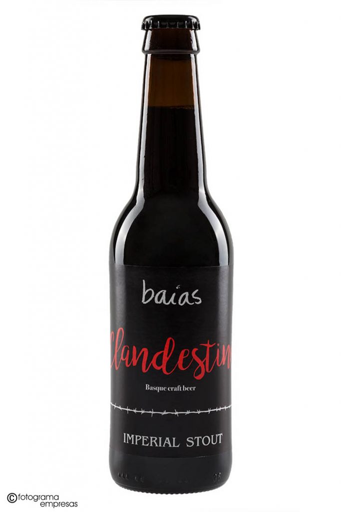 foto de producto de botellín de cerveza de la marca Baias realizada por Fotograma Empresas de Vitoria
