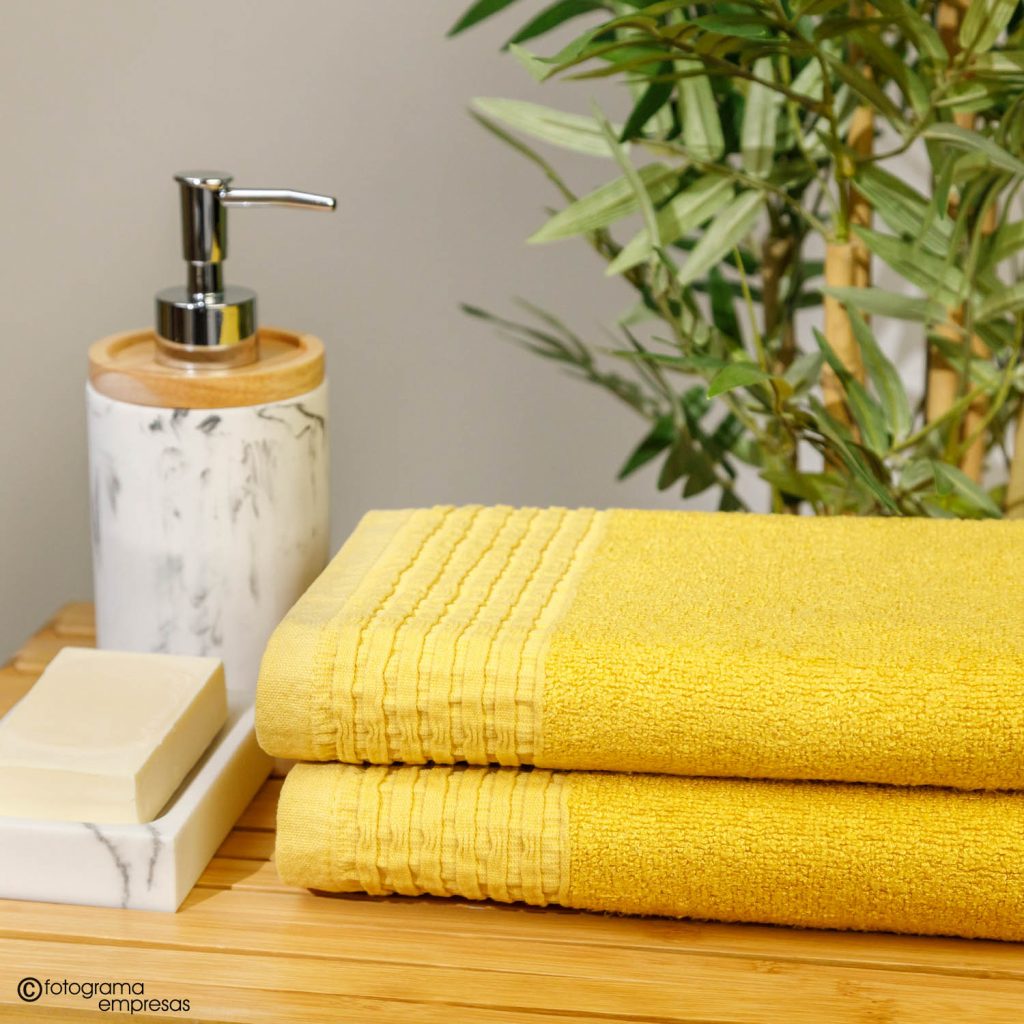 foto de producto de toallas de baño de la marca Cotton Artean realizada por Fotograma Empresas de Vitoria