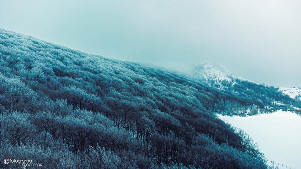 foto del puerto de azazeta nevado realizada por fotograma empresas de vitoria